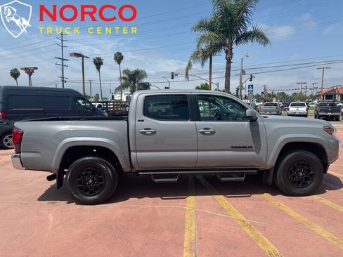Used 2021 Toyota Tacoma SR5 w/ Blackout Package (TMS) image 1