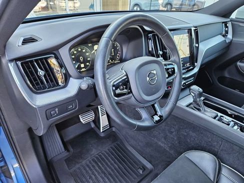 Used 2019 Volvo XC60 T5 R-Design w/ Protection Package AWD/4WD image 19