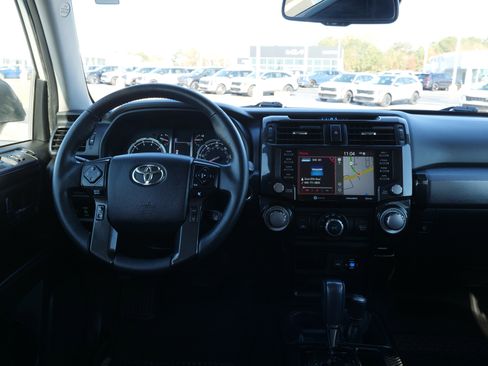 Used 2020 Toyota 4Runner SR5 image 20