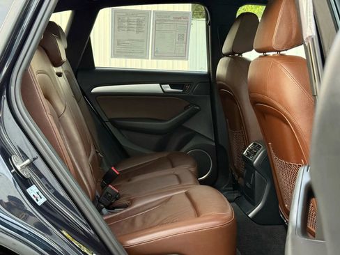 Used 2017 Audi Q5 2.0T Premium Plus w/ Technology Package image 16