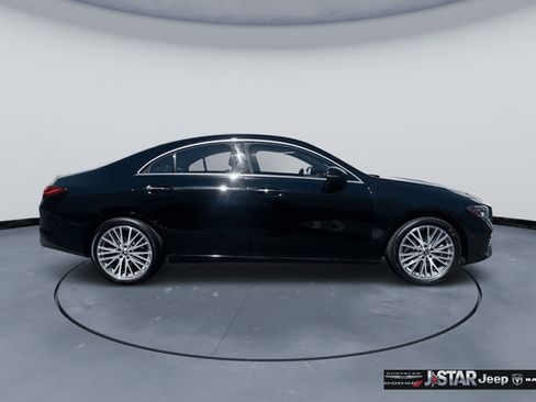 Used 2025 Mercedes-Benz CLA 250 image 4