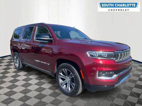 Used 2023 Jeep Grand Wagoneer 4WD w/ Flexible Seating Group image 3