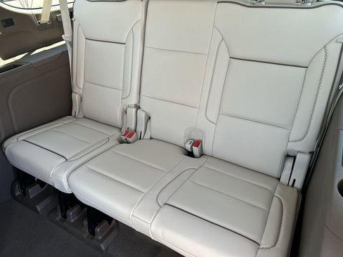 Used 2024 GMC Yukon XL Denali w/ Max Trailering Package image 36