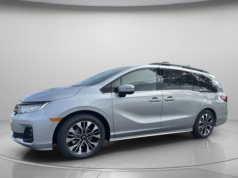 New 2026 Honda Odyssey Elite image 2