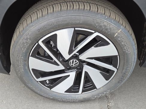 New 2026 Volkswagen Atlas SE FWD image 5
