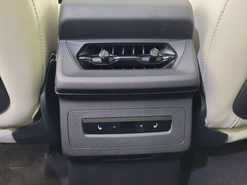 New 2025 Audi Q6 e-tron Premium Plus image 14