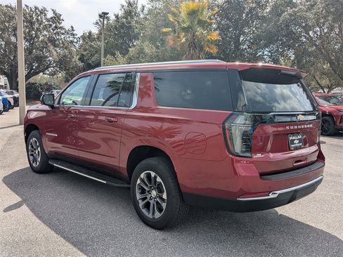 New 2026 Chevrolet Suburban LT w/ Comfort Package image 5
