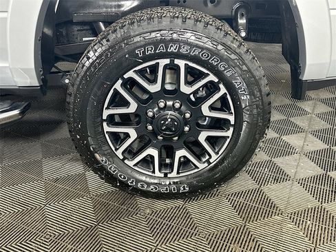 New 2026 RAM 2500 Limited w/ Towing Technology Group image 17