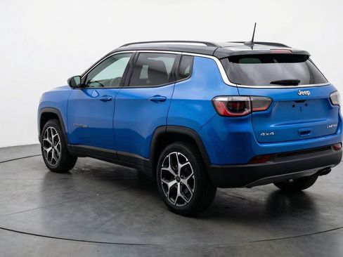 Used 2025 Jeep Compass Limited AWD/4WD image 6