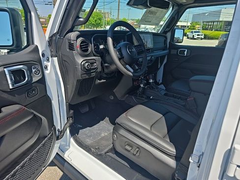 New 2026 Jeep Wrangler Unlimited Rubicon AWD/4WD image 12