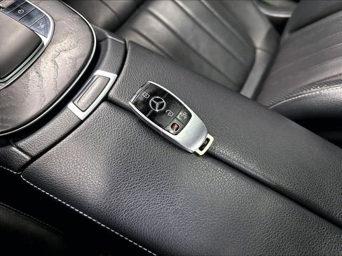 Used 2021 Mercedes-Benz E 450 Coupe image 12