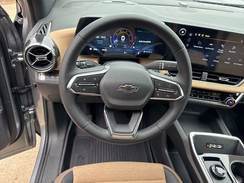 New 2026 Chevrolet Equinox ACTIV AWD/4WD image 21
