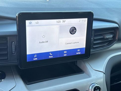 Used 2023 Ford Explorer XLT image 25