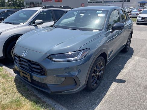 Used 2024 Honda HR-V Sport image 3