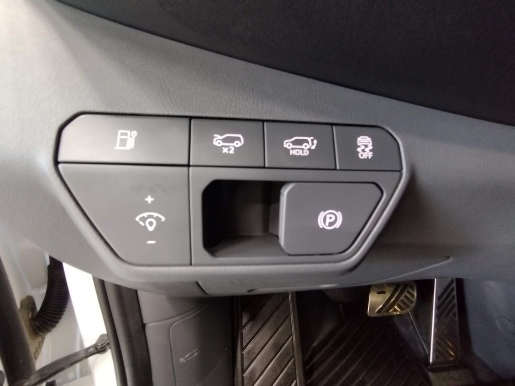 Used 2024 Kia EV9 GT-Line AWD/4WD image 33
