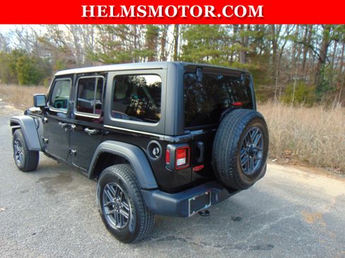 Certified 2024 Jeep Wrangler Sport S image 10