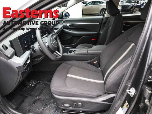 Used 2025 Hyundai Sonata SEL FWD image 13