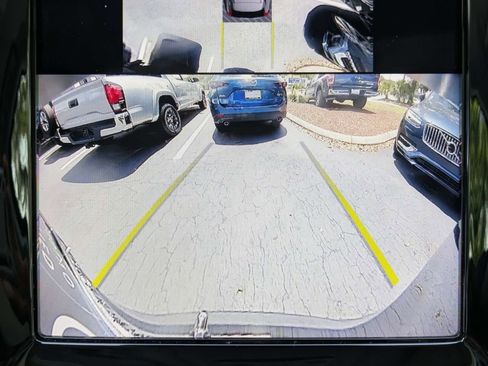 Certified 2024 Volvo XC90 T8 Plus AWD/4WD image 30