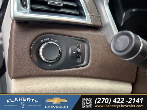 Used 2016 Cadillac SRX Luxury image 22