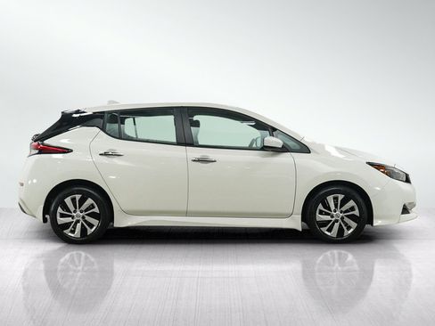 Used 2025 Nissan Leaf S FWD image 6