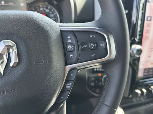Used 2025 RAM 1500 Big Horn AWD/4WD image 10