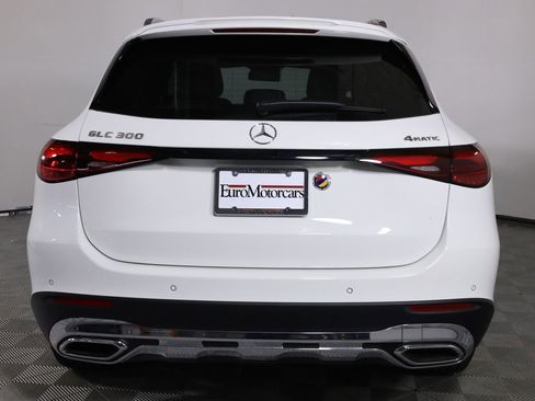 Used 2026 Mercedes-Benz GLC 300 4MATIC image 5