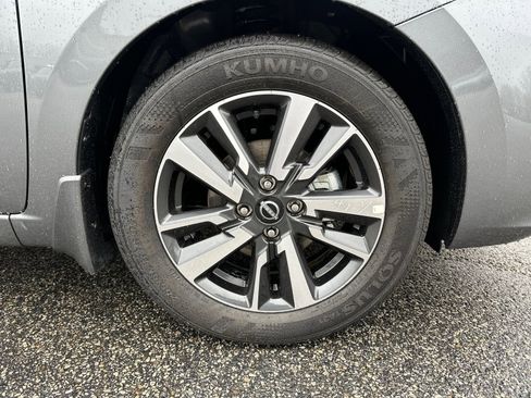 New 2025 Nissan Kicks SR image 12