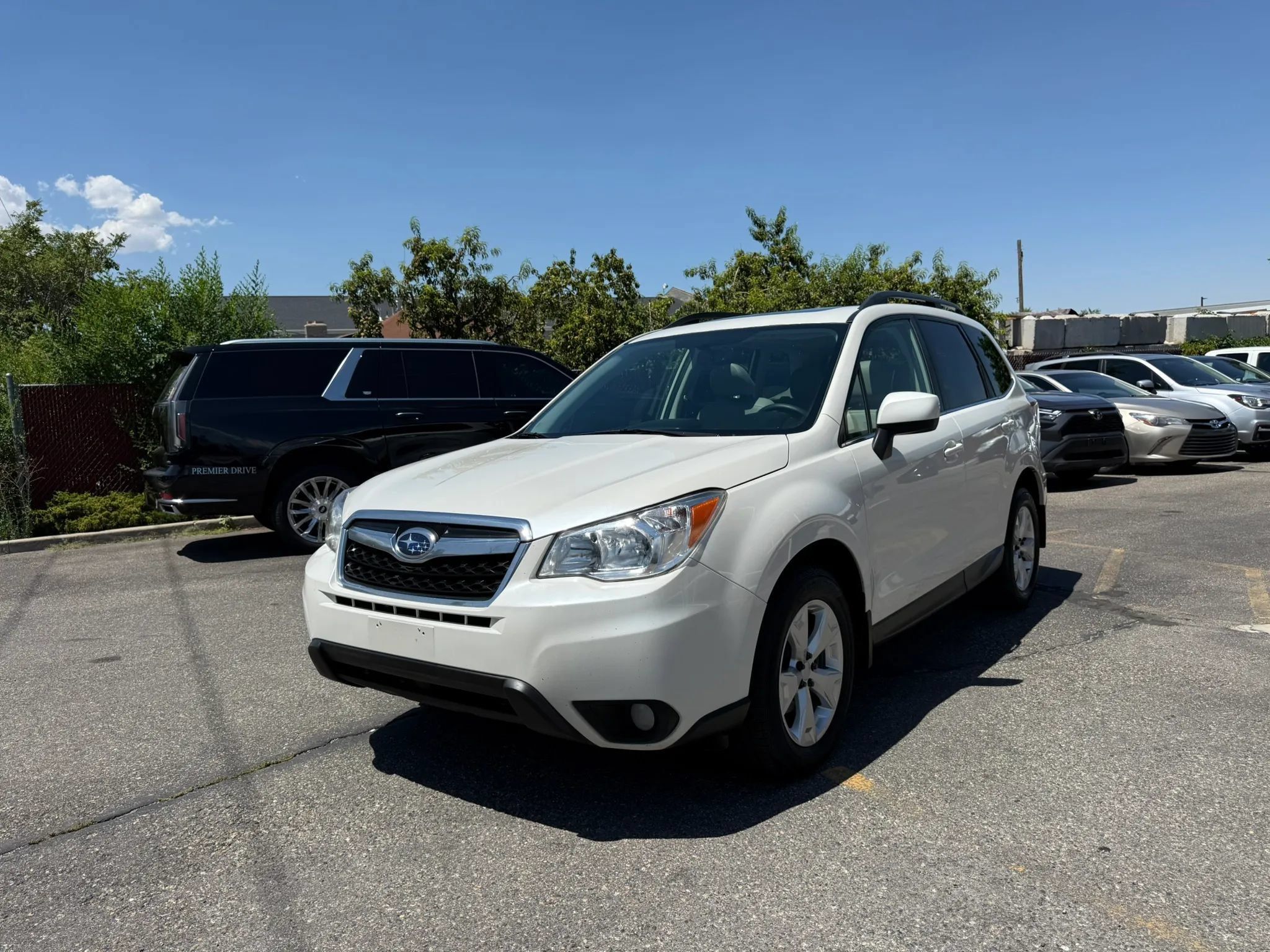 Used 2015 Subaru Forester 2.5i Limited w/ Popular Package #1 AWD/4WD image 1