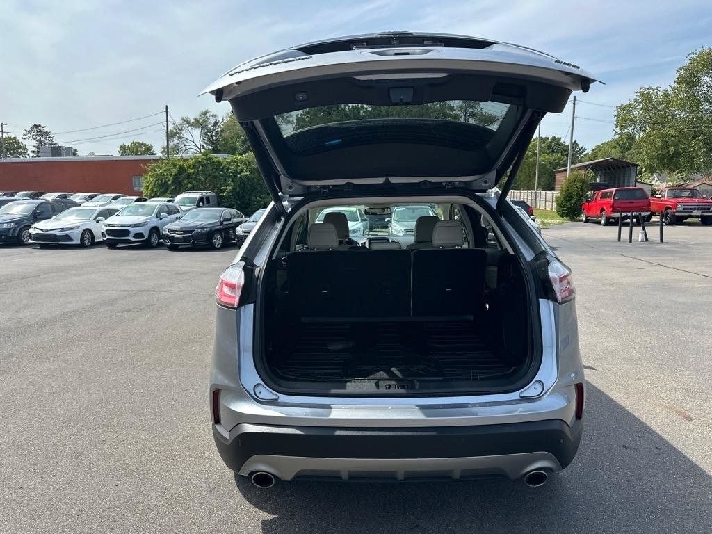 Used 2021 Ford Edge Titanium w/ Cargo Accessory Package AWD/4WD image 8