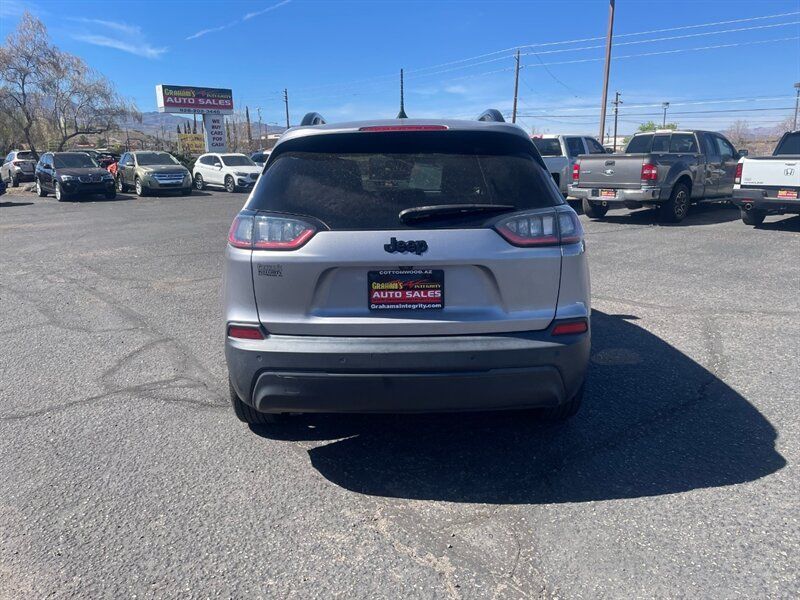 Used 2021 Jeep Cherokee Latitude Plus FWD image 3