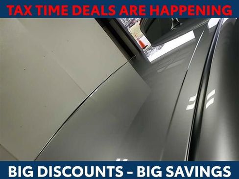 Used 2025 Toyota Camry SE image 11