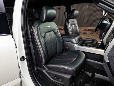 Used 2022 Ford F250 Platinum w/ FX4 Off-Road Package image 30