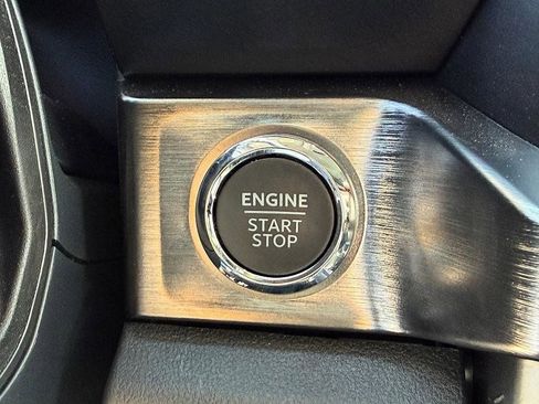 Used 2023 Ford F350 Lariat w/ Tow Technology Package image 25