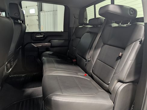 Used 2020 Chevrolet Silverado 2500 LTZ w/ LTZ Premium Package image 18