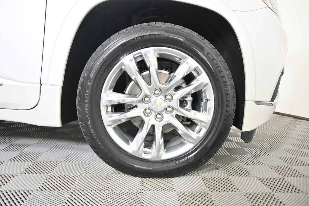 Used 2021 Chevrolet Traverse High Country AWD/4WD image 11