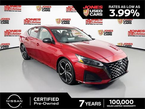 Certified 2023 Nissan Altima 2.5 SR w/ SR Premium Package FWD image 1