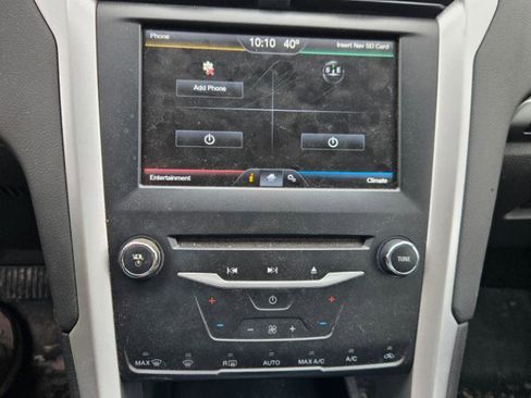 Used 2013 Ford Fusion SE image 17