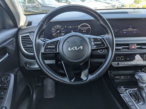 Certified 2024 Kia Seltos EX image 15