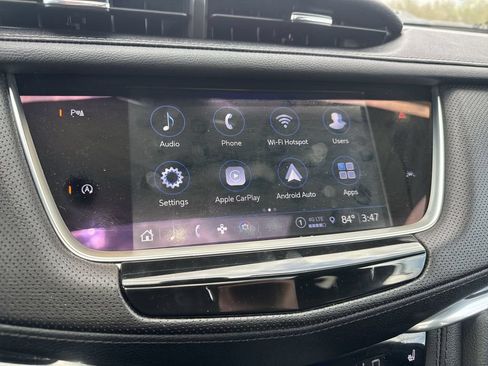 Used 2024 Cadillac XT6 Luxury w/ LPO, Floor Liner Package AWD/4WD image 18