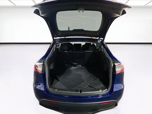 Used 2022 Tesla Model Y Long Range AWD/4WD image 20