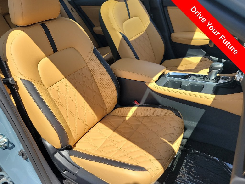 Used 2025 Nissan Sentra SV w/ SV Premium Package FWD image 22