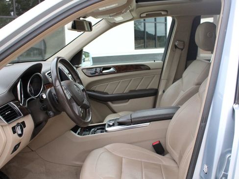 Used 2016 Mercedes-Benz GL 450 4MATIC image 7