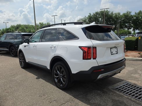 Certified 2023 Kia Sorento SX Prestige AWD/4WD image 6