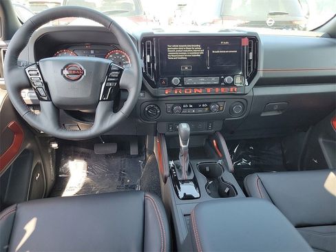 New 2025 Nissan Frontier PRO-4X w/ Pro Premium Package image 4