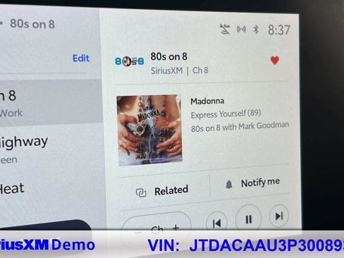 Certified 2023 Toyota Prius XLE image 29