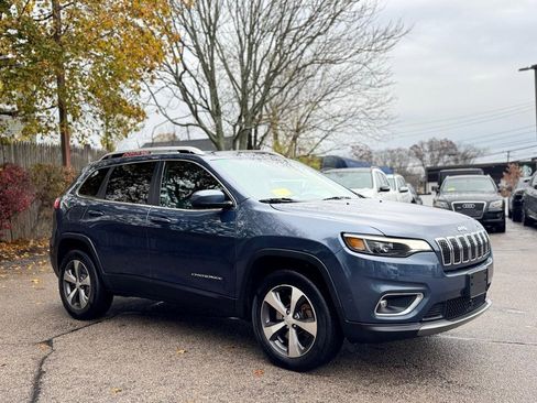 Used 2021 Jeep Cherokee Limited image 8