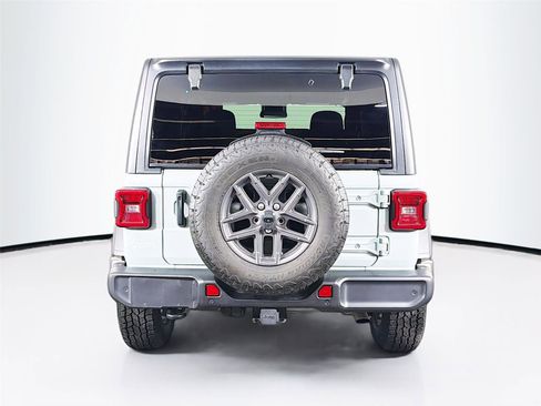 Used 2024 Jeep Wrangler Sport AWD/4WD image 6