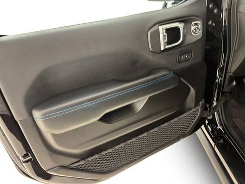 Used 2024 Jeep Wrangler Unlimited Rubicon 4xe AWD/4WD image 13