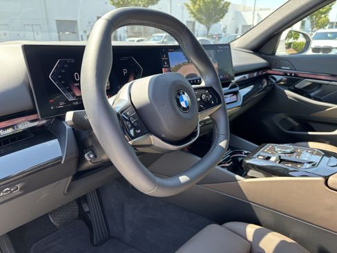 Certified 2026 BMW 540i xDrive AWD/4WD image 17