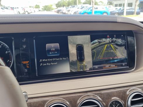 Used 2015 Mercedes-Benz S 550 4MATIC Sedan image 35